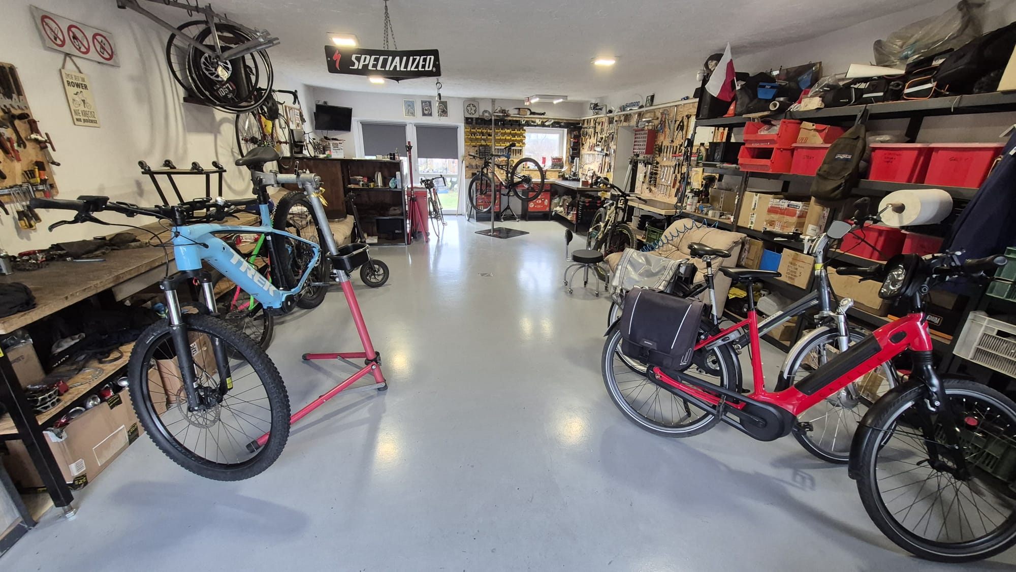 Warsztat serwisu rowerowego Cyclo Spec w Kraśniku - profesjonalny sprzęt i narzędzia